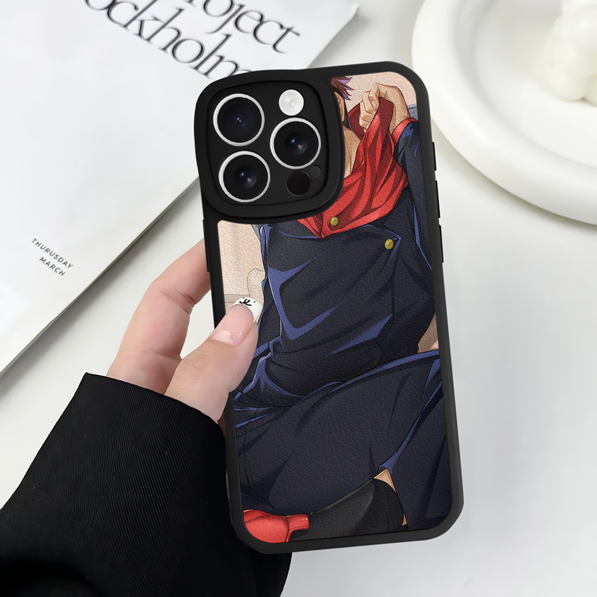 （画像用） 呪術廻戦 Jujutsu Kaisen 【iPhone 16シリーズ対応】シリコンスマホケース（レザー調） 材質：シリコン